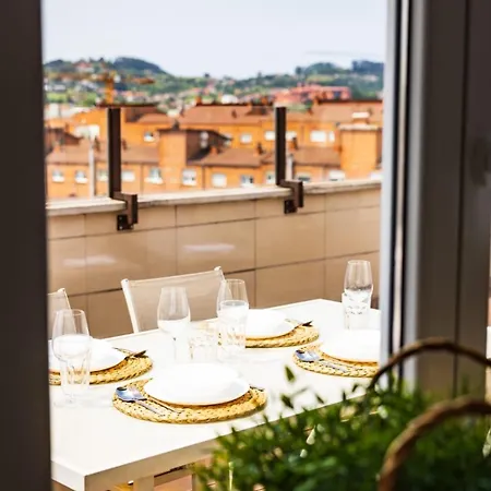 Apartamento Lujoso ático Entre 2 Playas Con Garaje, Terraza, Vistas Y Wifi